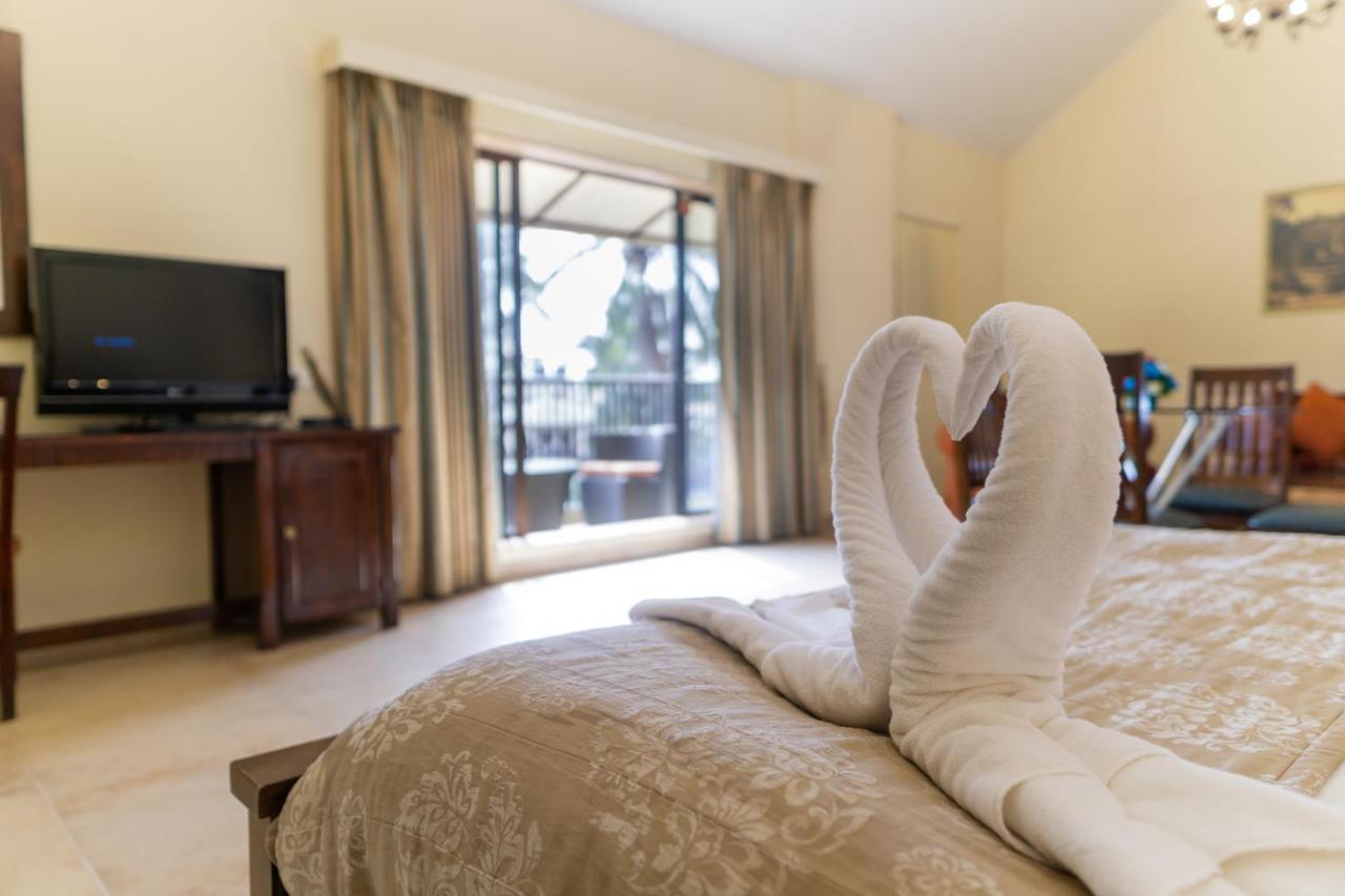 Neelams The Grand Hotel Calangute Bagian luar foto