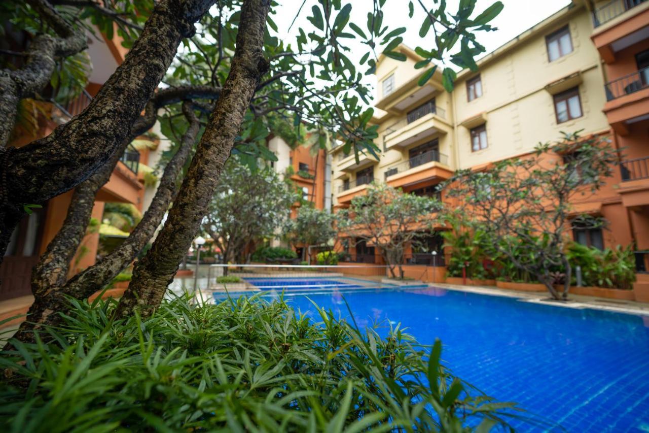 Neelams The Grand Hotel Calangute Bagian luar foto
