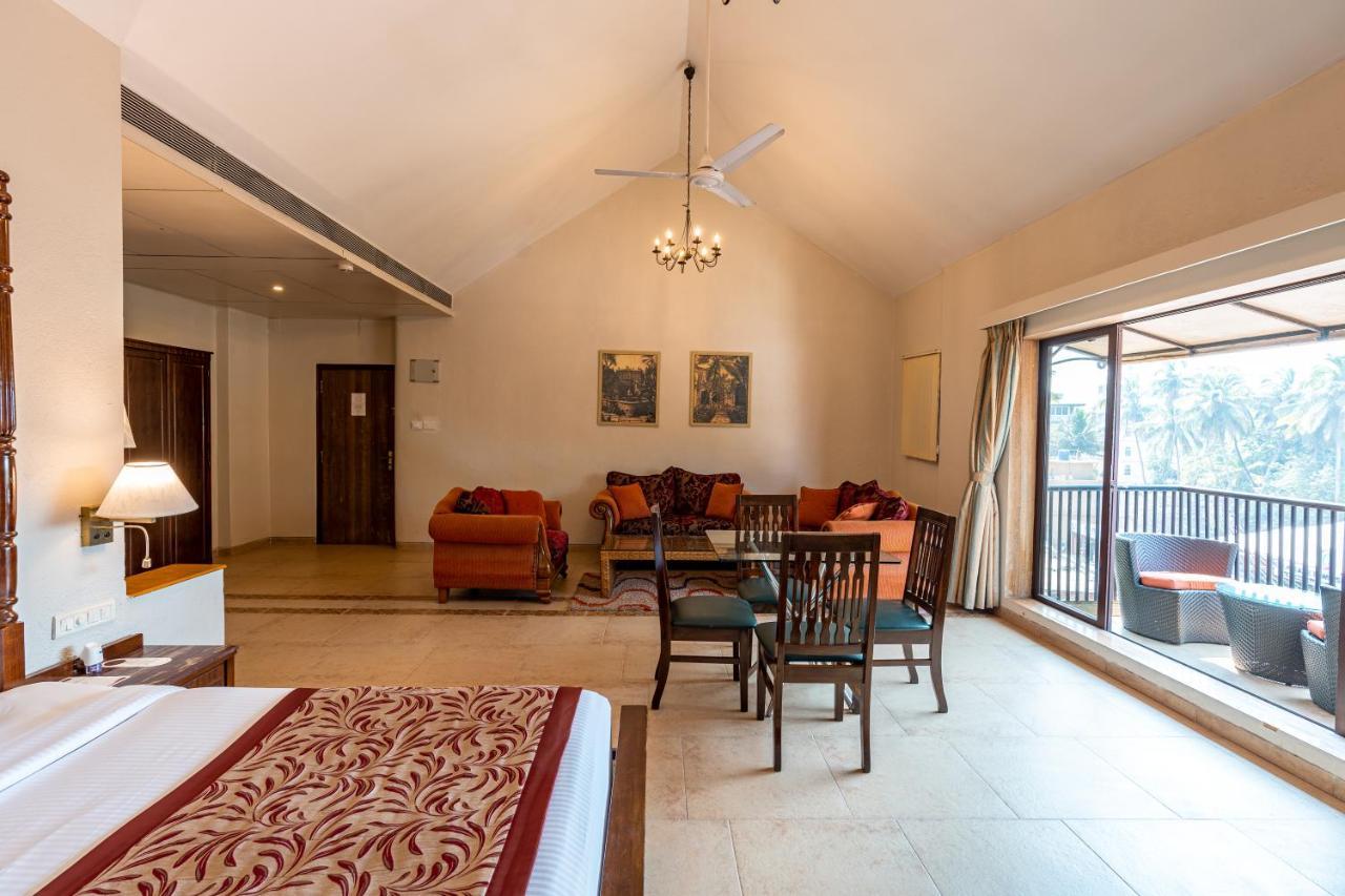 Neelams The Grand Hotel Calangute Bagian luar foto