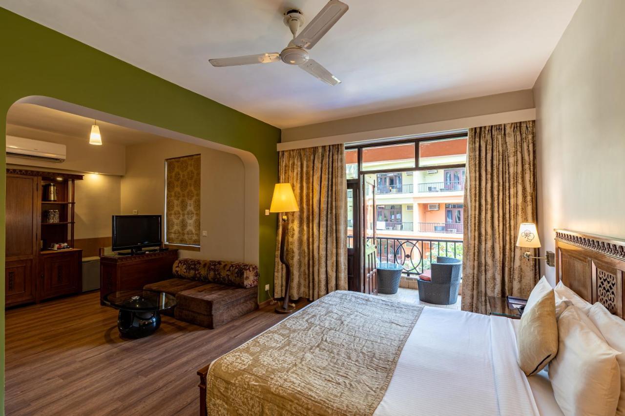 Neelams The Grand Hotel Calangute Bagian luar foto