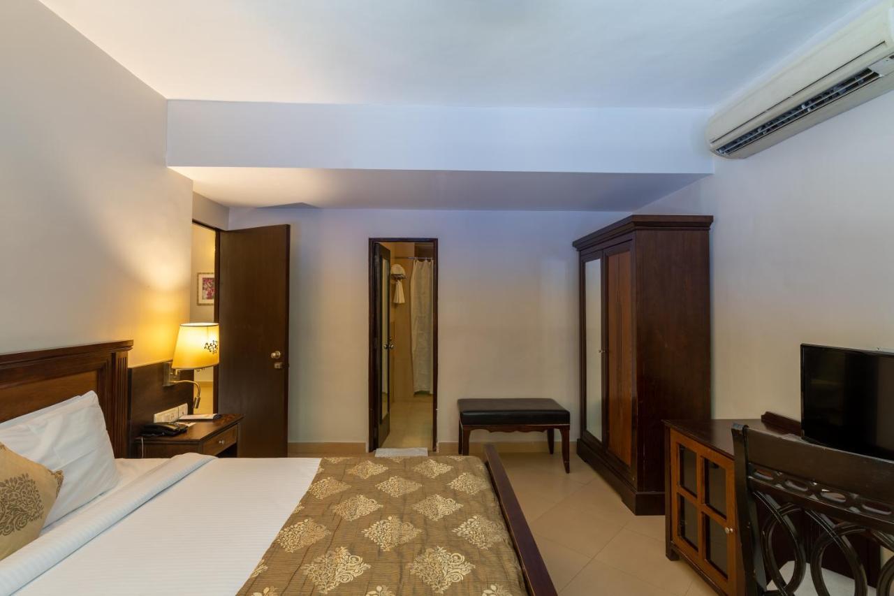 Neelams The Grand Hotel Calangute Bagian luar foto