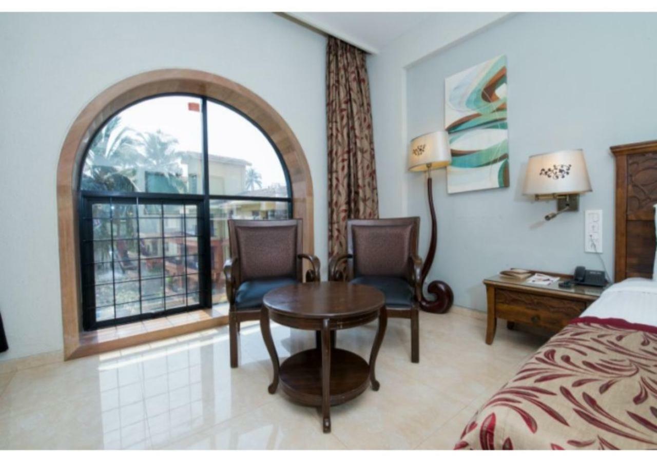 Neelams The Grand Hotel Calangute Bagian luar foto